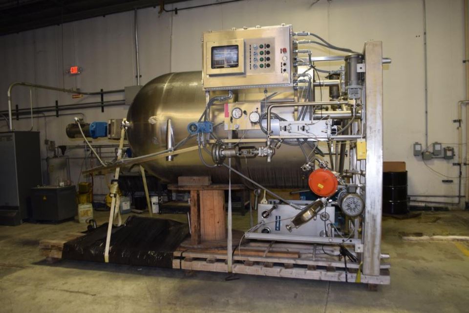 ***SOLD*** used Vacuum Kettle Distillation System.  Skid Includes 400 Gallon LEE Jacketed Vacuum Rated Mix Kettle with Scrape Agitation. Model 400D7S.  Sanitary Vessel Rated for Full Vacuum.  Jacket Rated 90 PSI @ 332 Deg.F.  Agitator is 3/2 HP, 230/460-190/380 Volt, 1760/1460 rpm into gear box with 18:1 ratio.  National Board# 6444. Kettle is 13' OAH x 5'3